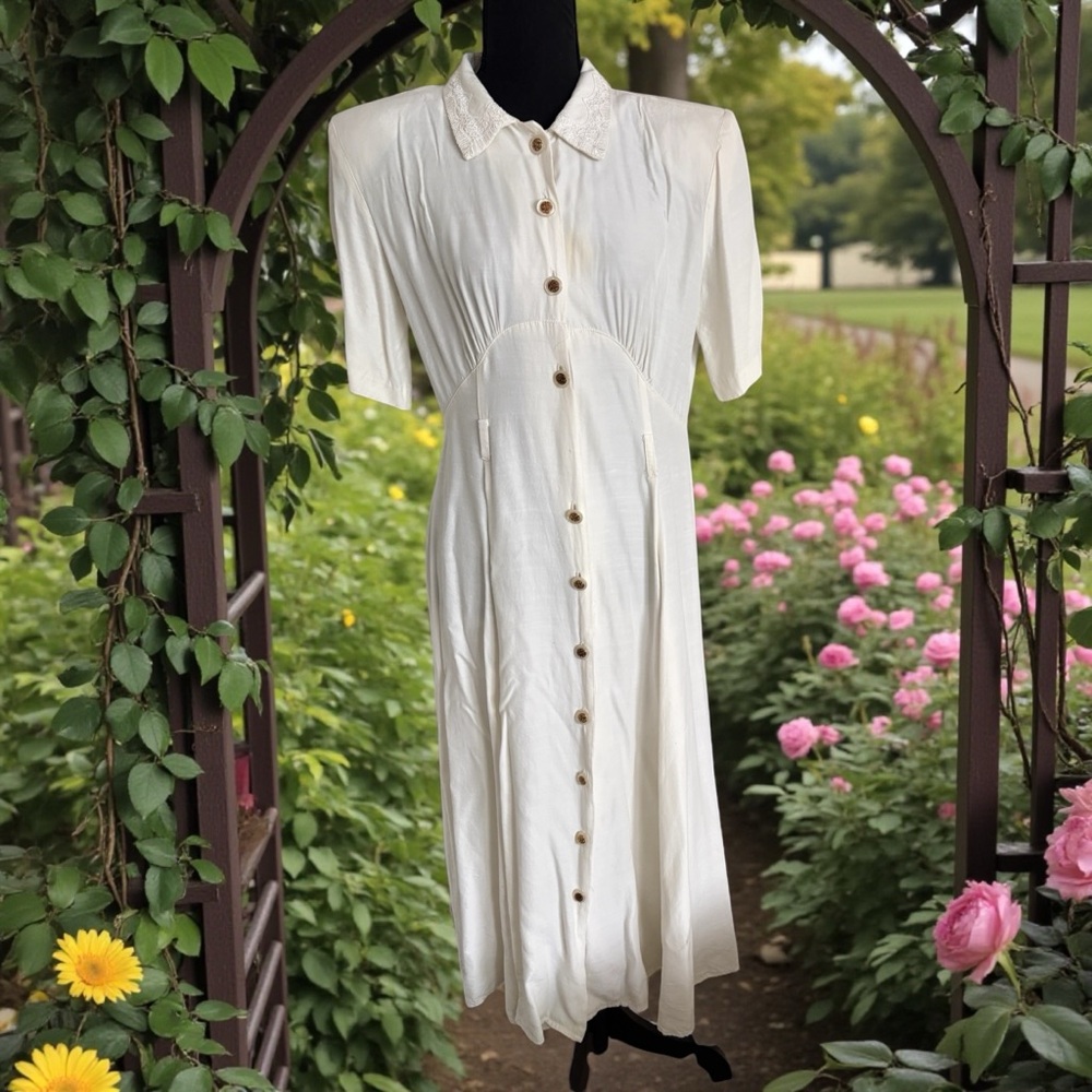 Vintage Nina Piccalino Ivory Button-Front Midi Dress with Lace Collar